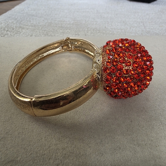 Vintage Statement Gold Red Cubic Zirconia Ball Clamper Hinge Bracelet - Picture 4 of 11